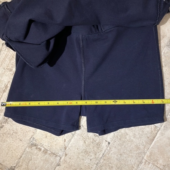 T by Talbots, navy stretch skort with 2 zip pockets. size Medium petite - Picture 9 of 11